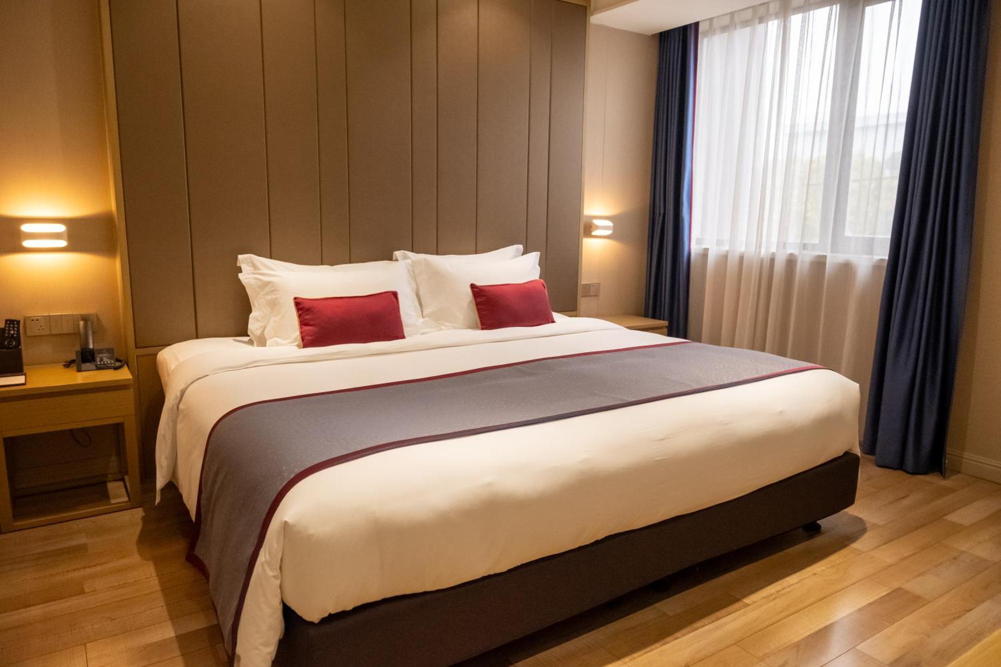 Shanghai-Deco Hotel-Free Shuttle Bus To Pudong Airport And Disneyland Eksteriør billede
