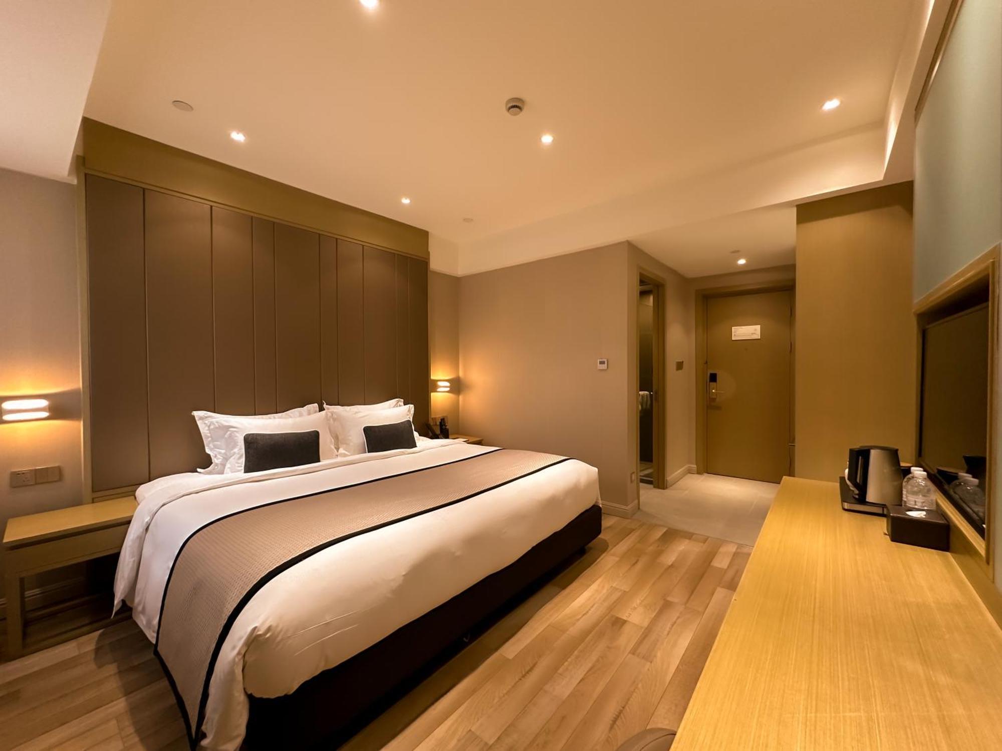 Shanghai-Deco Hotel-Free Shuttle Bus To Pudong Airport And Disneyland Eksteriør billede