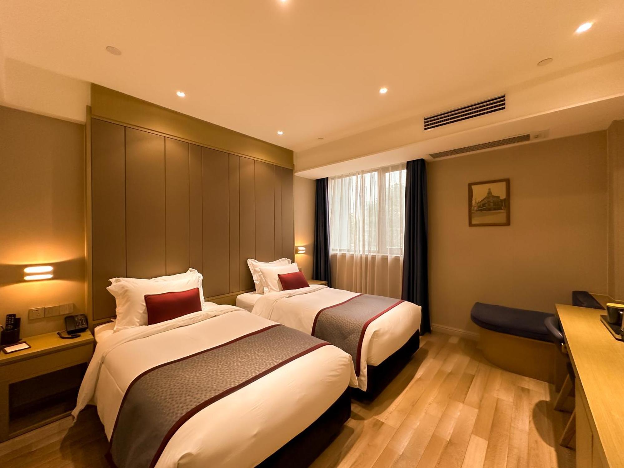 Shanghai-Deco Hotel-Free Shuttle Bus To Pudong Airport And Disneyland Eksteriør billede