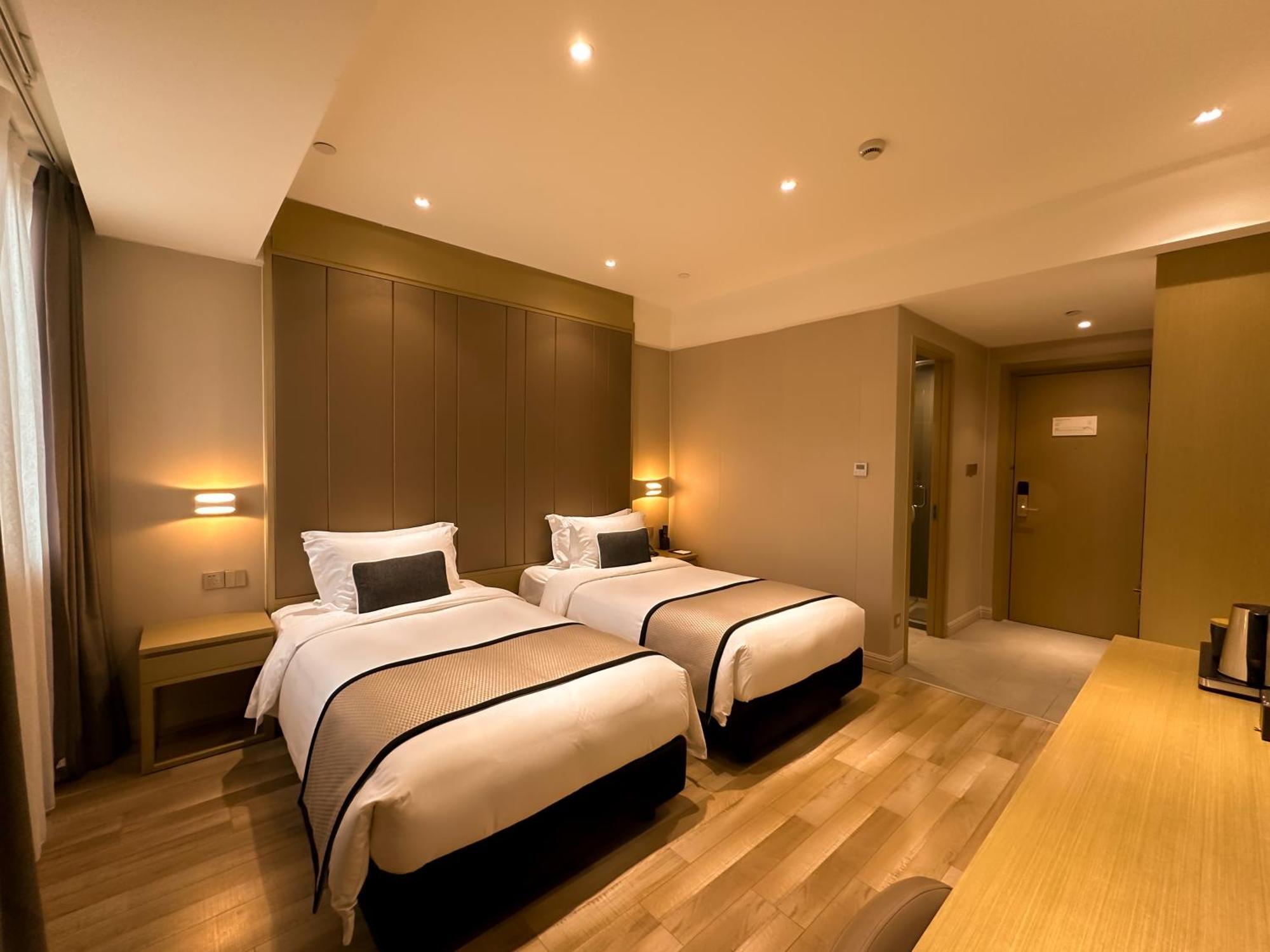 Shanghai-Deco Hotel-Free Shuttle Bus To Pudong Airport And Disneyland Eksteriør billede