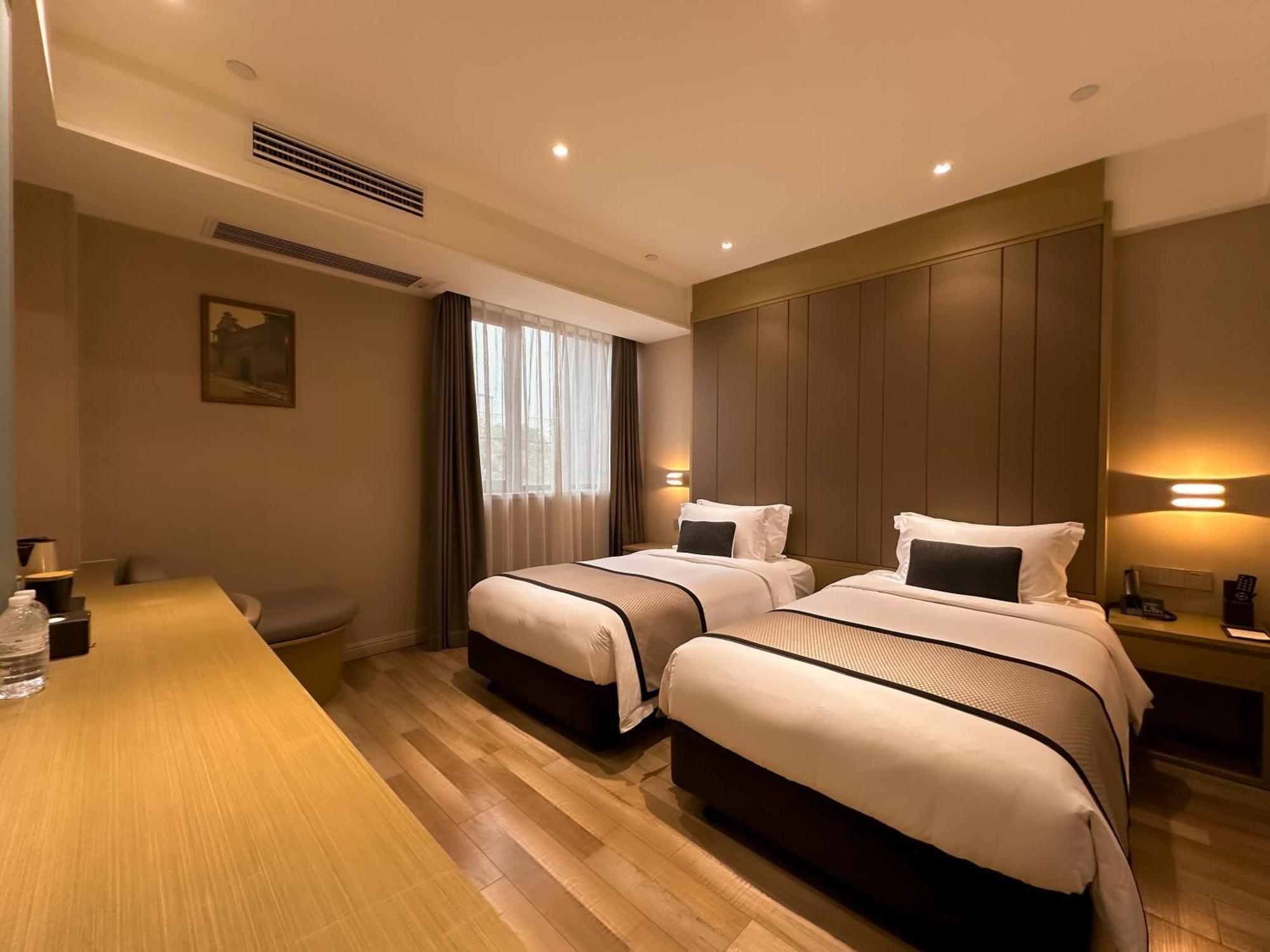 Shanghai-Deco Hotel-Free Shuttle Bus To Pudong Airport And Disneyland Eksteriør billede