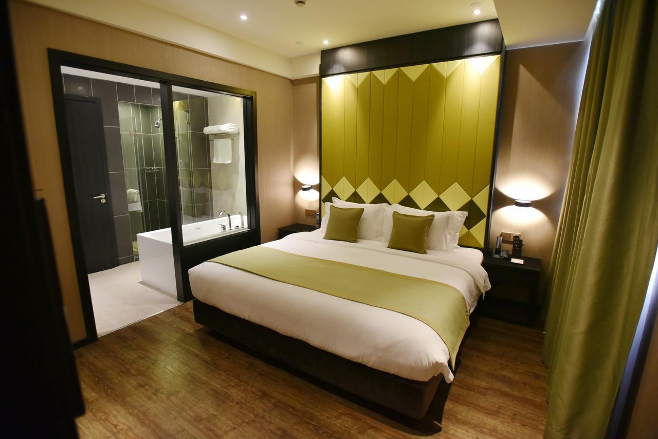 Shanghai-Deco Hotel-Free Shuttle Bus To Pudong Airport And Disneyland Eksteriør billede