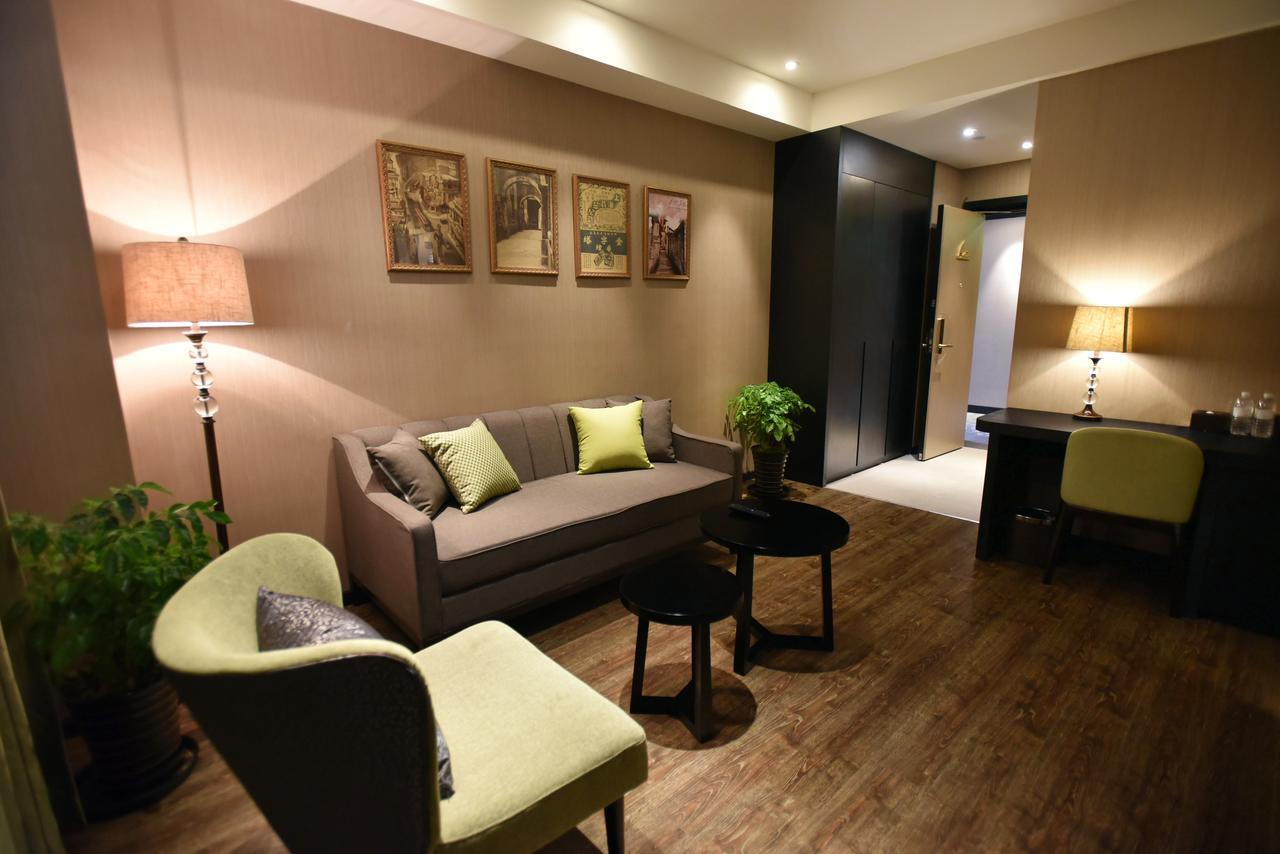 Shanghai-Deco Hotel-Free Shuttle Bus To Pudong Airport And Disneyland Eksteriør billede