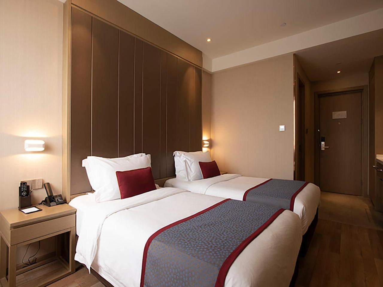 Shanghai-Deco Hotel-Free Shuttle Bus To Pudong Airport And Disneyland Eksteriør billede