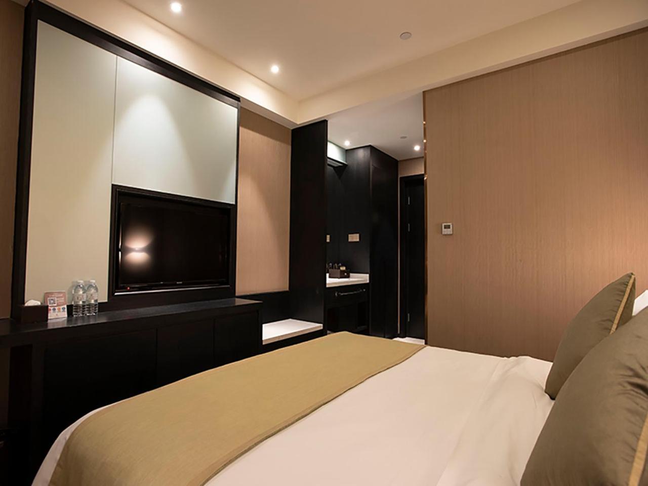 Shanghai-Deco Hotel-Free Shuttle Bus To Pudong Airport And Disneyland Eksteriør billede