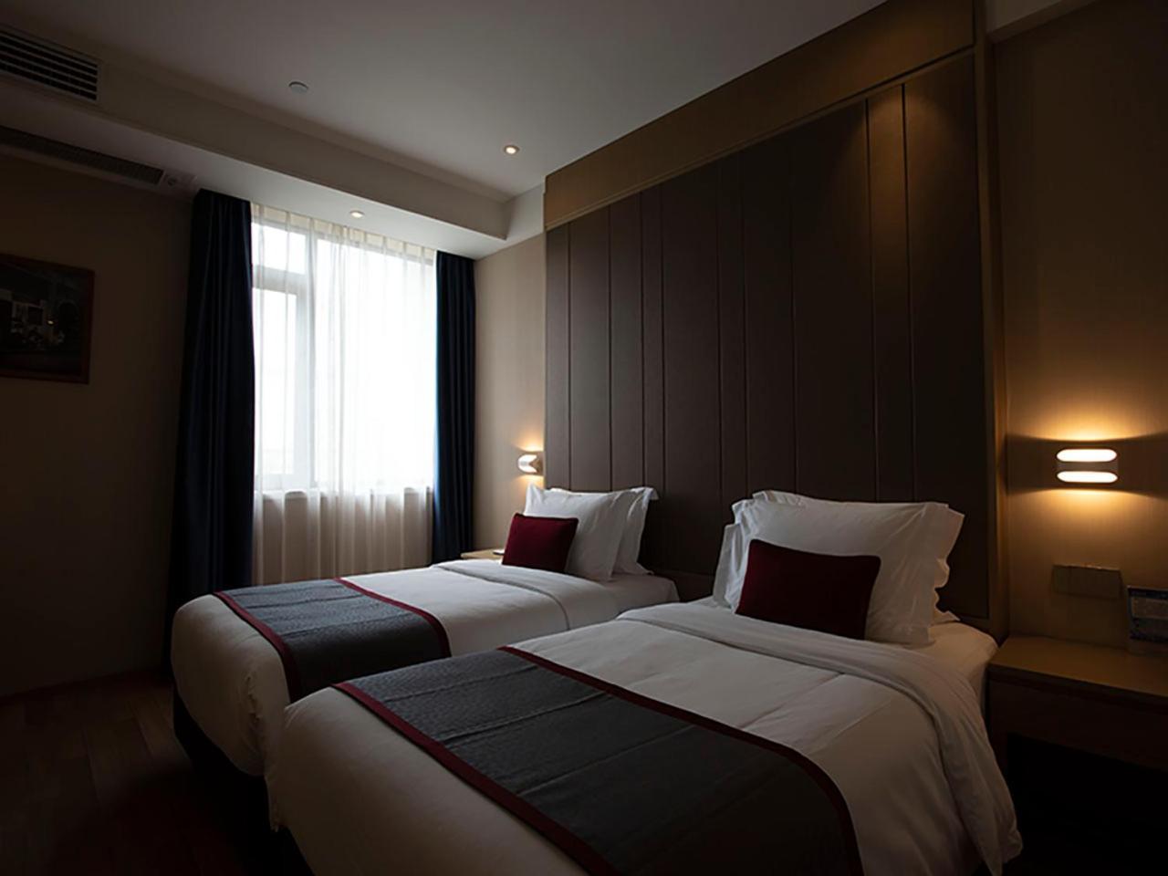 Shanghai-Deco Hotel-Free Shuttle Bus To Pudong Airport And Disneyland Eksteriør billede