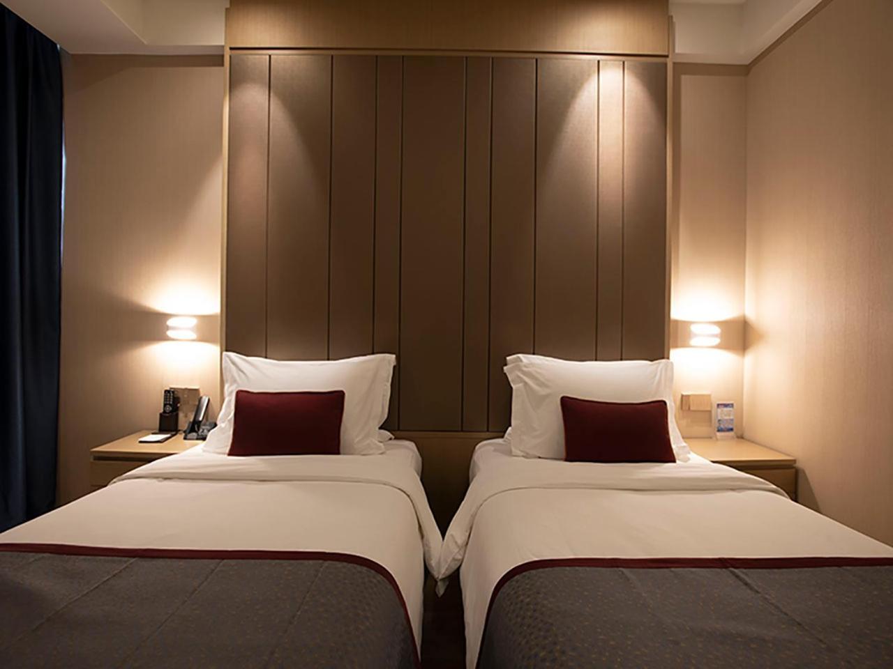 Shanghai-Deco Hotel-Free Shuttle Bus To Pudong Airport And Disneyland Eksteriør billede